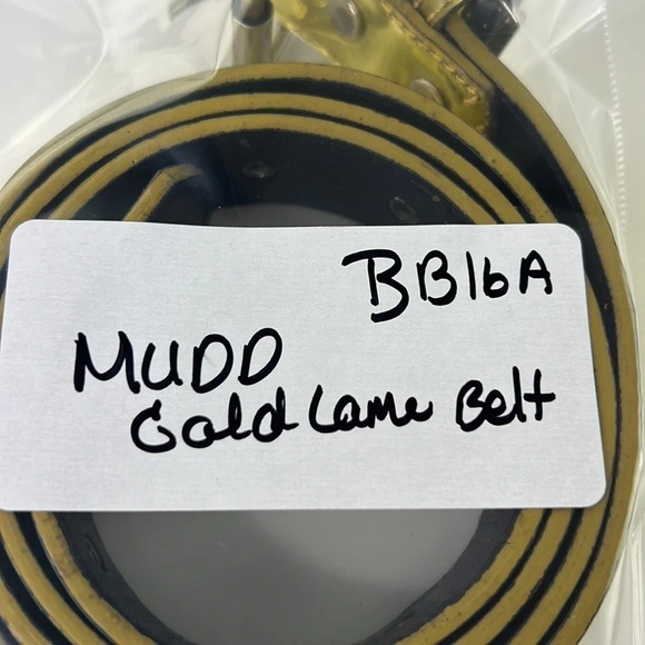 MUDD Gold Metallic Belt - Picture 5 of 5